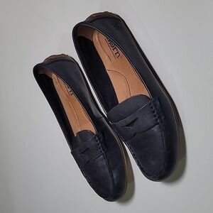BØRN Soft Leather Navy Loafers Classic Orthopedic